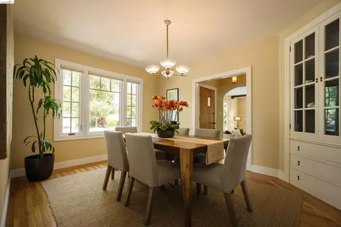 Dining - 1564 Beverly Pl, Berkeley, CA 94706 photo 1 of 3
