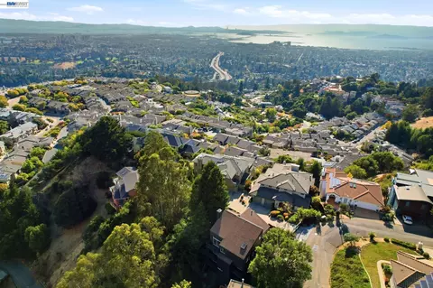View/Area - 6801 Buckingham Blvd, Berkeley, CA 94705 photo 4 of 4
