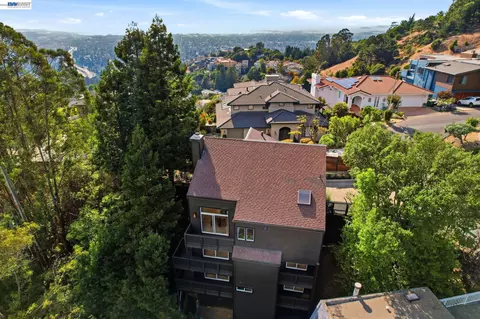 View/Area - 6801 Buckingham Blvd, Berkeley, CA 94705 photo 3 of 4