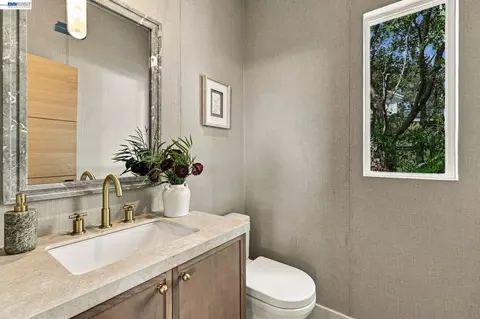 Bath - 6801 Buckingham Blvd, Berkeley, CA 94705 photo 6 of 6