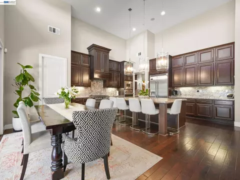 Dining - 65 Stonebrae Rd, Hayward, CA 94542 photo 4 of 7