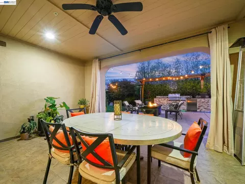 Exterior - 65 Stonebrae Rd, Hayward, CA 94542 photo 24 of 30