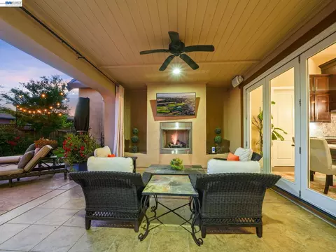 Exterior - 65 Stonebrae Rd, Hayward, CA 94542 photo 22 of 30