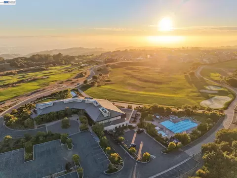 View/Area - 65 Stonebrae Rd, Hayward, CA 94542 photo 13 of 17