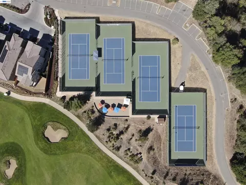 View/Area - 65 Stonebrae Rd, Hayward, CA 94542 photo 16 of 17