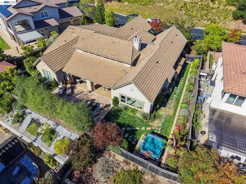 View/Area - 65 Stonebrae Rd, Hayward, CA 94542 photo 2 of 17