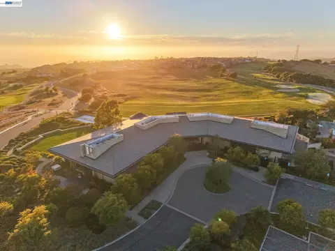 View/Area - 65 Stonebrae Rd, Hayward, CA 94542 photo 14 of 17