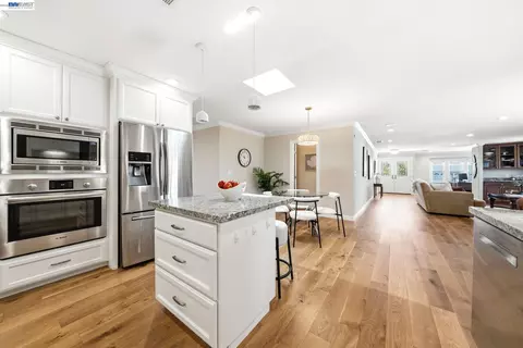 2122 Wilmington Dr, Walnut Creek, CA 94596