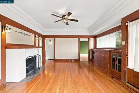 Living - 1117 El Dorado, Vallejo, CA 94590 photo 3 of 8