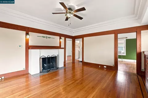 Living - 1117 El Dorado, Vallejo, CA 94590 photo 4 of 8