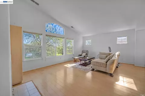 Living - Undisclosed, Fairfield, CA 94533 photo 1 of 1