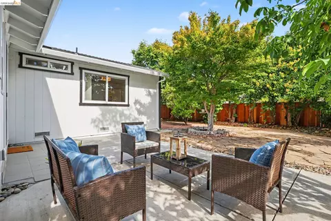 Exterior - 545 E Arques Ave, Sunnyvale, CA 94085 photo 12 of 15