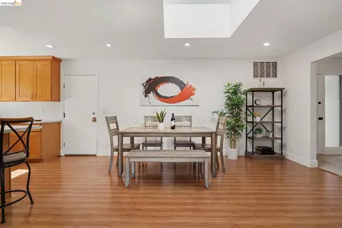 Dining - 545 E Arques Ave, Sunnyvale, CA 94085 photo 1 of 2