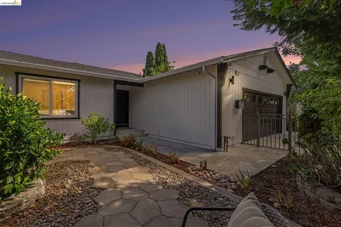 Exterior - 545 E Arques Ave, Sunnyvale, CA 94085 photo 4 of 15
