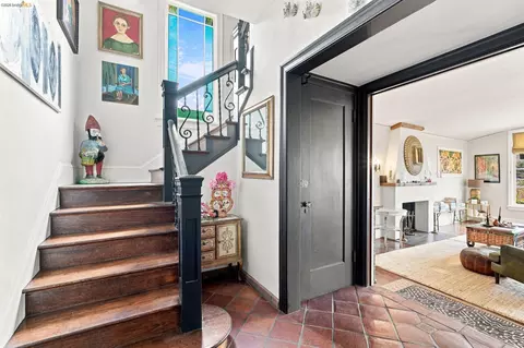 Entry Way - 893 Santa Barbara Rd, Berkeley, CA 94707 photo 2 of 7