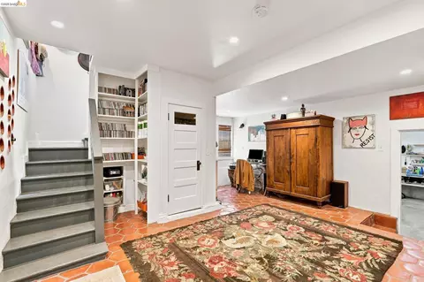 Entry Way - 893 Santa Barbara Rd, Berkeley, CA 94707 photo 6 of 7