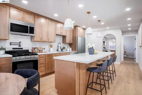 Kitchen - 42663 Hamilton Way, Fremont, CA 94538 photo 9 of 12