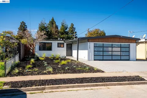 Exterior - 42663 Hamilton Way, Fremont, CA 94538 photo 2 of 9