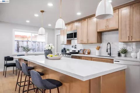 Kitchen - 42663 Hamilton Way, Fremont, CA 94538 photo 8 of 12
