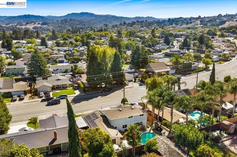View/Area - 11738 Silvergate Dr, Dublin, CA 94568 photo 1 of 7