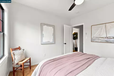 Bedroom - 161 Viewmont Ave, Vallejo, CA 94590 photo 2 of 6