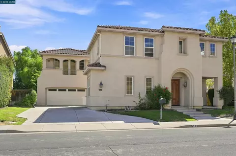 Exterior - 5193 Crystyl Ranch Dr, Concord, CA 94521 photo 2 of 9