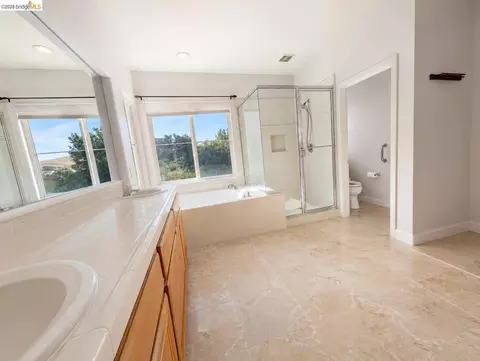 Bath - 7634 Buckeye Ct, Dublin, CA 94568 photo 1 of 4