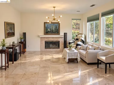 Living - 7634 Buckeye Ct, Dublin, CA 94568 photo 4 of 6
