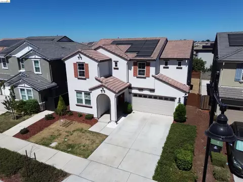 Exterior - 2751 Macabee Dr, Lathrop, CA 95330 photo 2 of 4