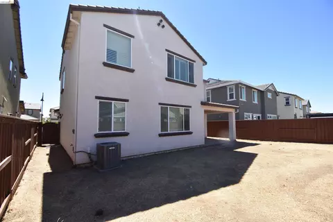Exterior - 2751 Macabee Dr, Lathrop, CA 95330 photo 4 of 4