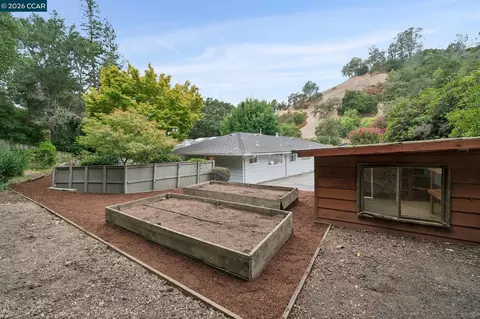 Exterior - 1196 Monticello Rd, Lafayette, CA 94549 photo 17 of 20
