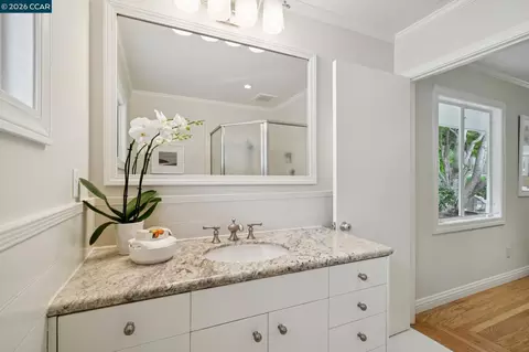 Bath - 1196 Monticello Rd, Lafayette, CA 94549 photo 1 of 4