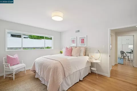 Bedroom - 1196 Monticello Rd, Lafayette, CA 94549 photo 6 of 10