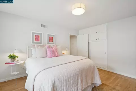 Bedroom - 1196 Monticello Rd, Lafayette, CA 94549 photo 7 of 10
