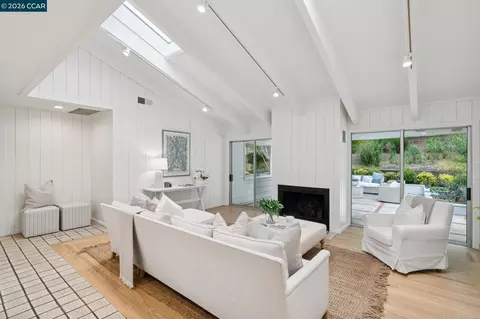 Living - 1196 Monticello Rd, Lafayette, CA 94549 photo 6 of 8