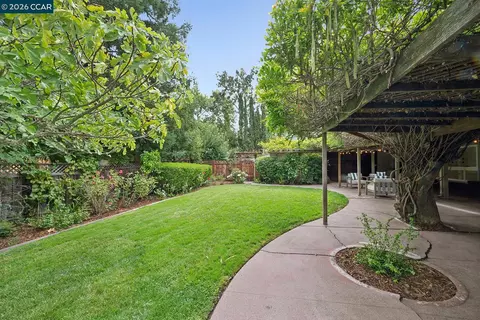 Exterior - 808 Rosedale Ave, Lafayette, CA 94549 photo 7 of 8