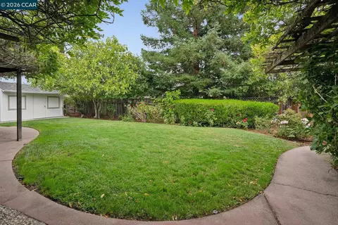 Exterior - 808 Rosedale Ave, Lafayette, CA 94549 photo 6 of 8
