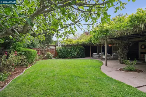 Exterior - 808 Rosedale Ave, Lafayette, CA 94549 photo 3 of 8