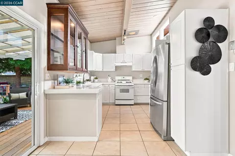 Kitchen - 1741 Whitman Rd, Concord, CA 94518 photo 1 of 3