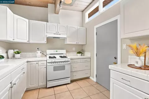 Kitchen - 1741 Whitman Rd, Concord, CA 94518 photo 3 of 3