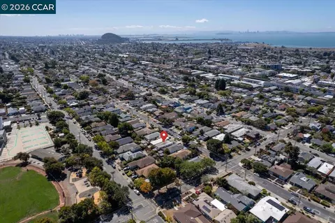 View/Area - 1436 Everett St, El Cerrito, CA 94530 photo 4 of 8
