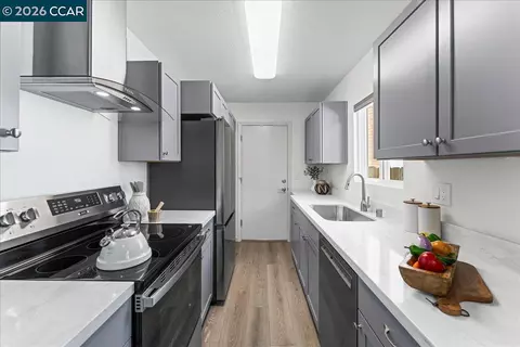 Kitchen - 1436 Everett St, El Cerrito, CA 94530 photo 1 of 5