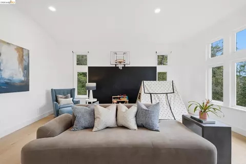 Other - 857 Mountain View Dr # A, Lafayette, CA 94549 photo 3 of 17