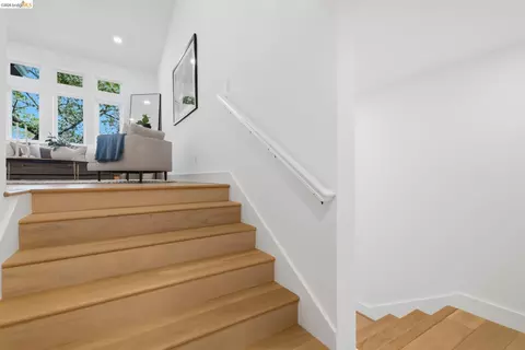Entry Way - 857 Mountain View Dr # A, Lafayette, CA 94549 photo 10 of 14