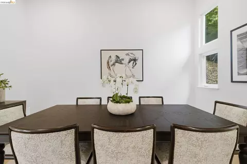 Dining - 857 Mountain View Dr # A, Lafayette, CA 94549 photo 3 of 9