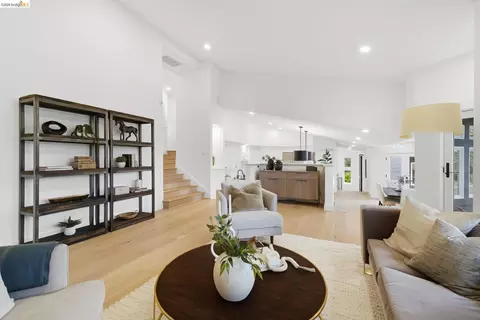 Living - 857 Mountain View Dr # A, Lafayette, CA 94549 photo 3 of 4