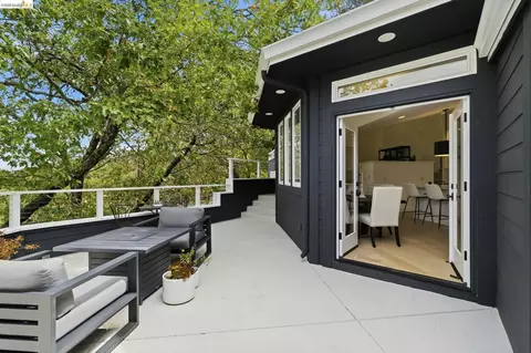 Exterior - 857 Mountain View Dr # A, Lafayette, CA 94549 photo 6 of 17