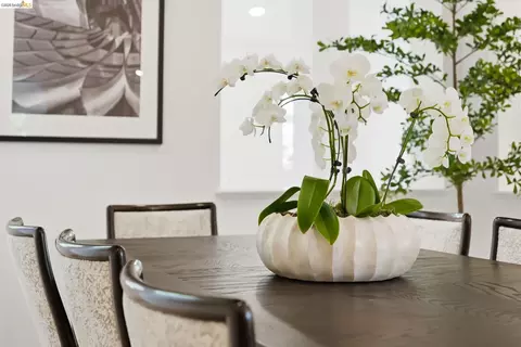 Dining - 857 Mountain View Dr # A, Lafayette, CA 94549 photo 5 of 9
