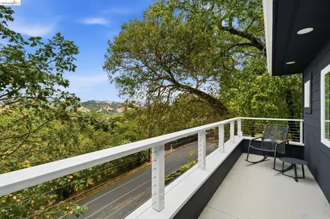 Exterior - 857 Mountain View Dr # A, Lafayette, CA 94549 photo 16 of 17