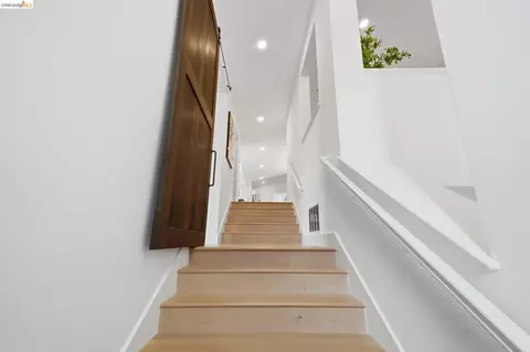 Entry Way - 857 Mountain View Dr # A, Lafayette, CA 94549 photo 6 of 14